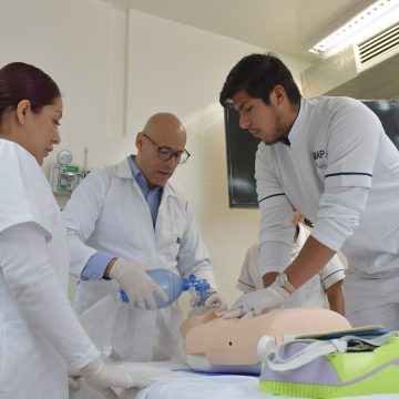 BUAP obtiene certificación internacional en soporte vital y reanimación cardiopulmonar