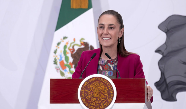 Presenta Claudia Sheinbaum el prototipo del minivehículo eléctrico mexicano “Olinia”