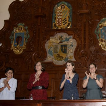 Annie Pardo y Rosaura Ruiz llaman a nuevas generaciones a resolver las preguntas pendientes de la ciencia