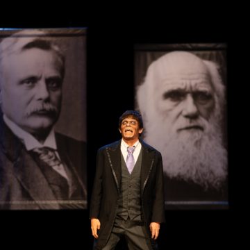 “El Gorila” lleva al teatro una reflexión sobre identidad y adaptación desde el universo de Kafka